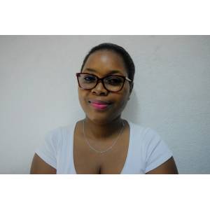 KWIN MAKEMBE Michèle,  une businessWoman spécialisée dans la vente des vêtements en ligne