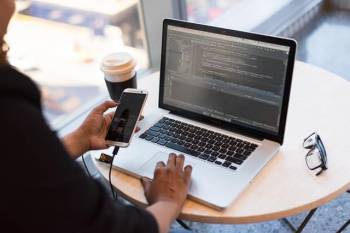 Femmes dans la Tech : les entreprises peuvent mieux faire