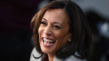 Kamala Harris, s/u00e9natrice de 55 ans, pourrait /u00eatre la future vice-pr/u00e9sidente am/u00e9ricaine si Joe Biden venait /u00e0 l'emporter le 3 novembre prochain. SAUL LOEB // AFP