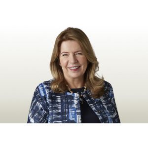 Nomination: le groupe industriel britannique Rolls-Royce, connu pour ses moteurs d'avion, a annoncé mercredi avoir nommé Anita Frew comme nouvelle présidente de son conseil d'administration, la première femme à occuper ce postel