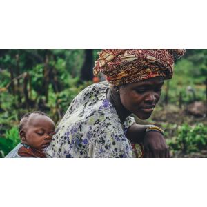 Quel est le rôle des femmes dans le développement en Afrique ? Pourquoi ce rôle est-il sous-estimé ? Tentons de comprendre.