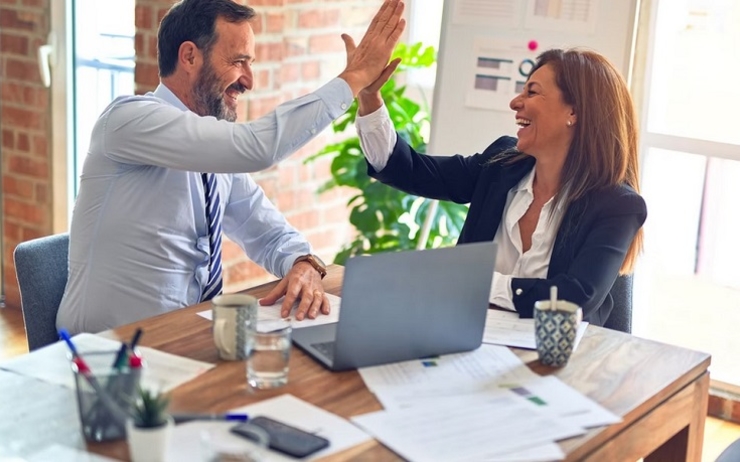 L’Italie introduit l’égalité salariale entre hommes et femmes dans une loi