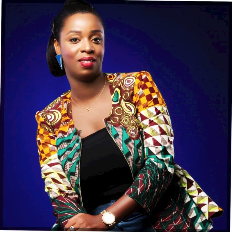 Qui est Manuella ollo, l’influente femme Ivoirienne dont les œuvres font parler ?