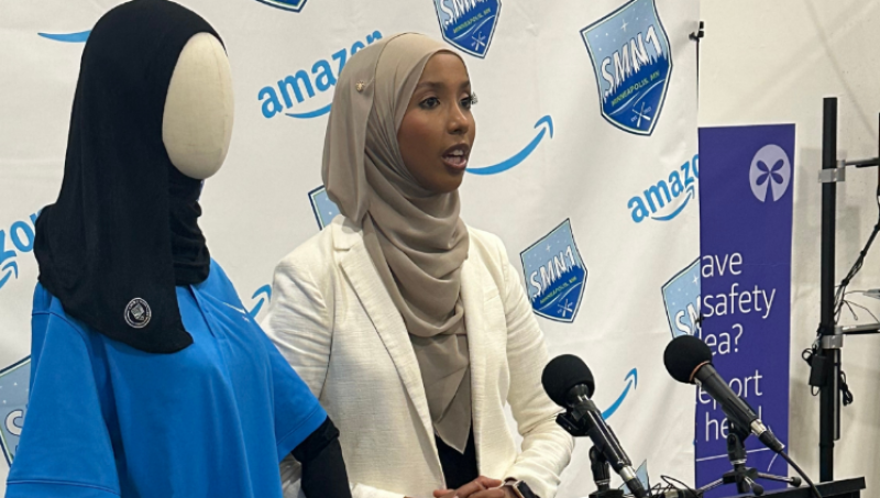 Etats-Unis : Amazon crée son premier hijab d’entreprise pour favoriser l’inclusion des femmes musulmanes