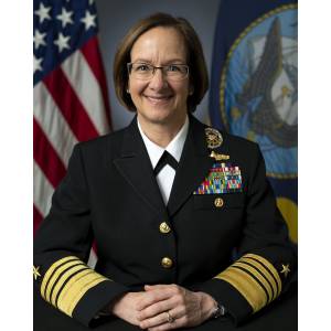 États-Unis : l’amiral Lisa Franchetti, première femme à la tête de l’US Navy