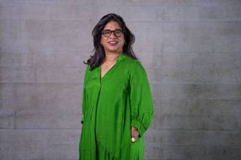 Indhu Rubasingham, première femme nommée à la tête du National Theatre de Londres