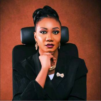 Dr Chaba Stéphanie YAVO nommée Directrice Générale du Groupe ESMA