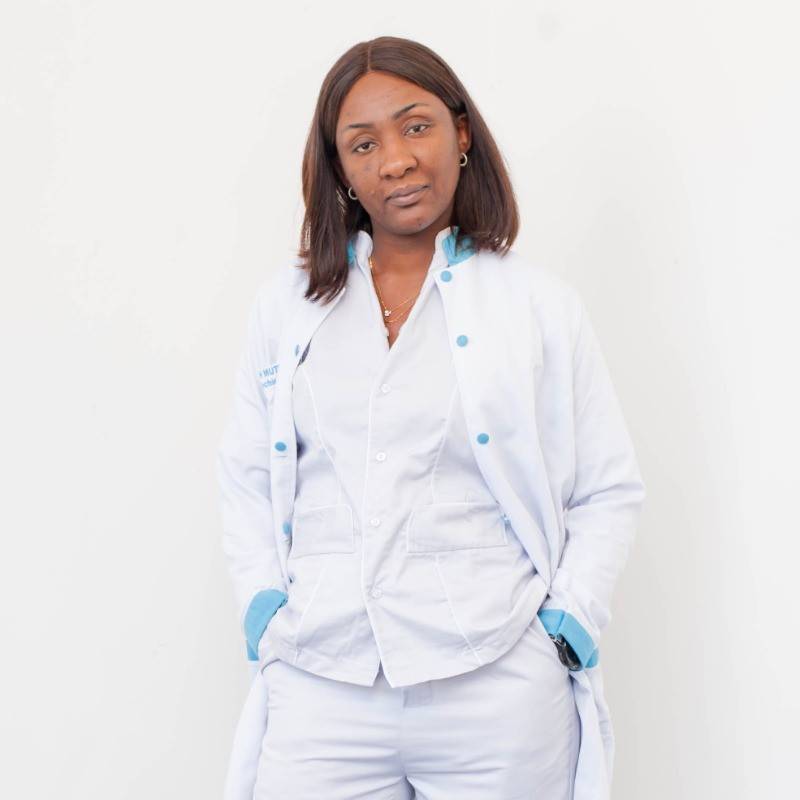 RDC : Sarah MUTOMB, Première femme neurochirurgienne